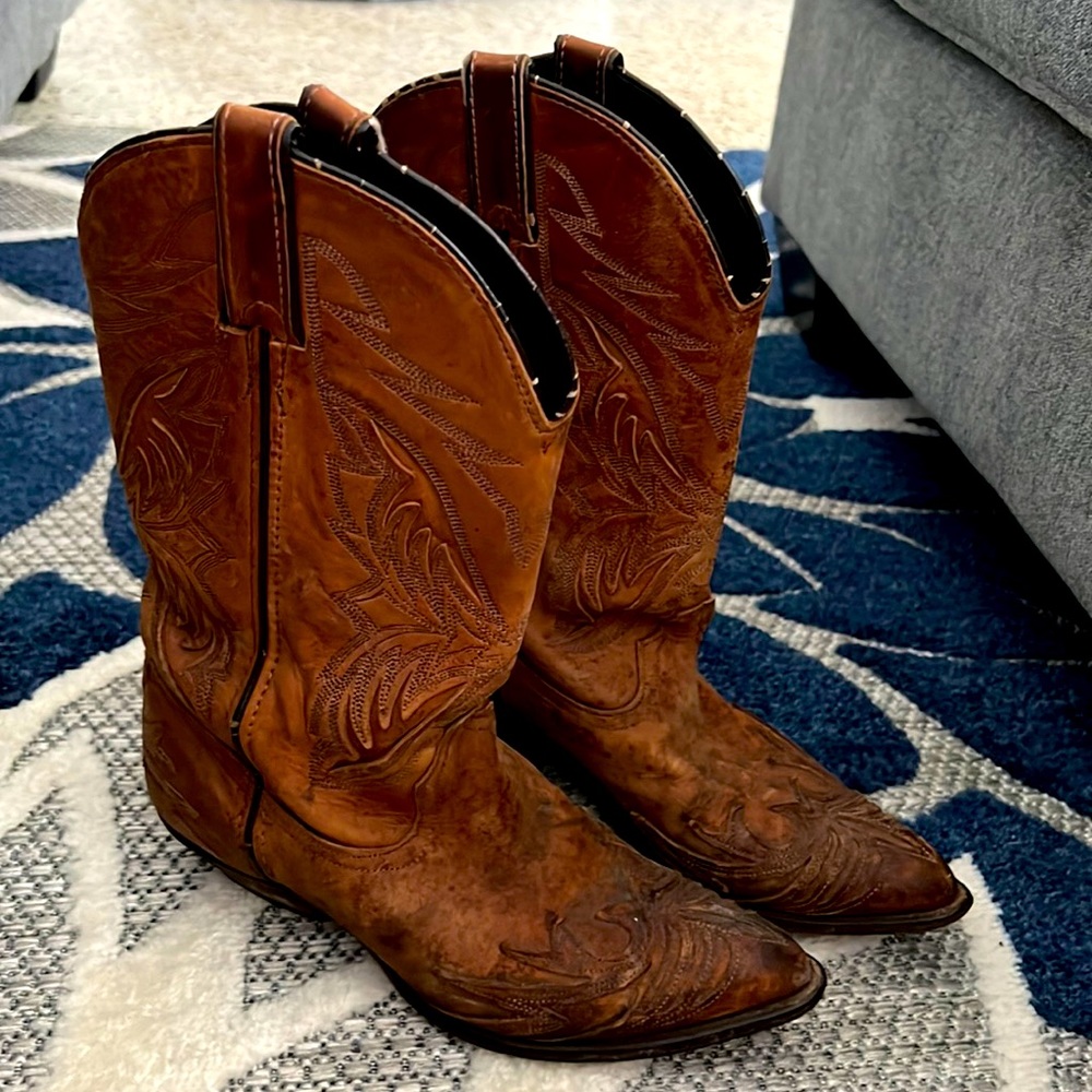 Cowboy boots brown